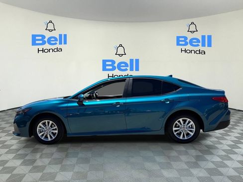 Used 2025 Toyota Camry LE w/ Convenience Package FWD image 2