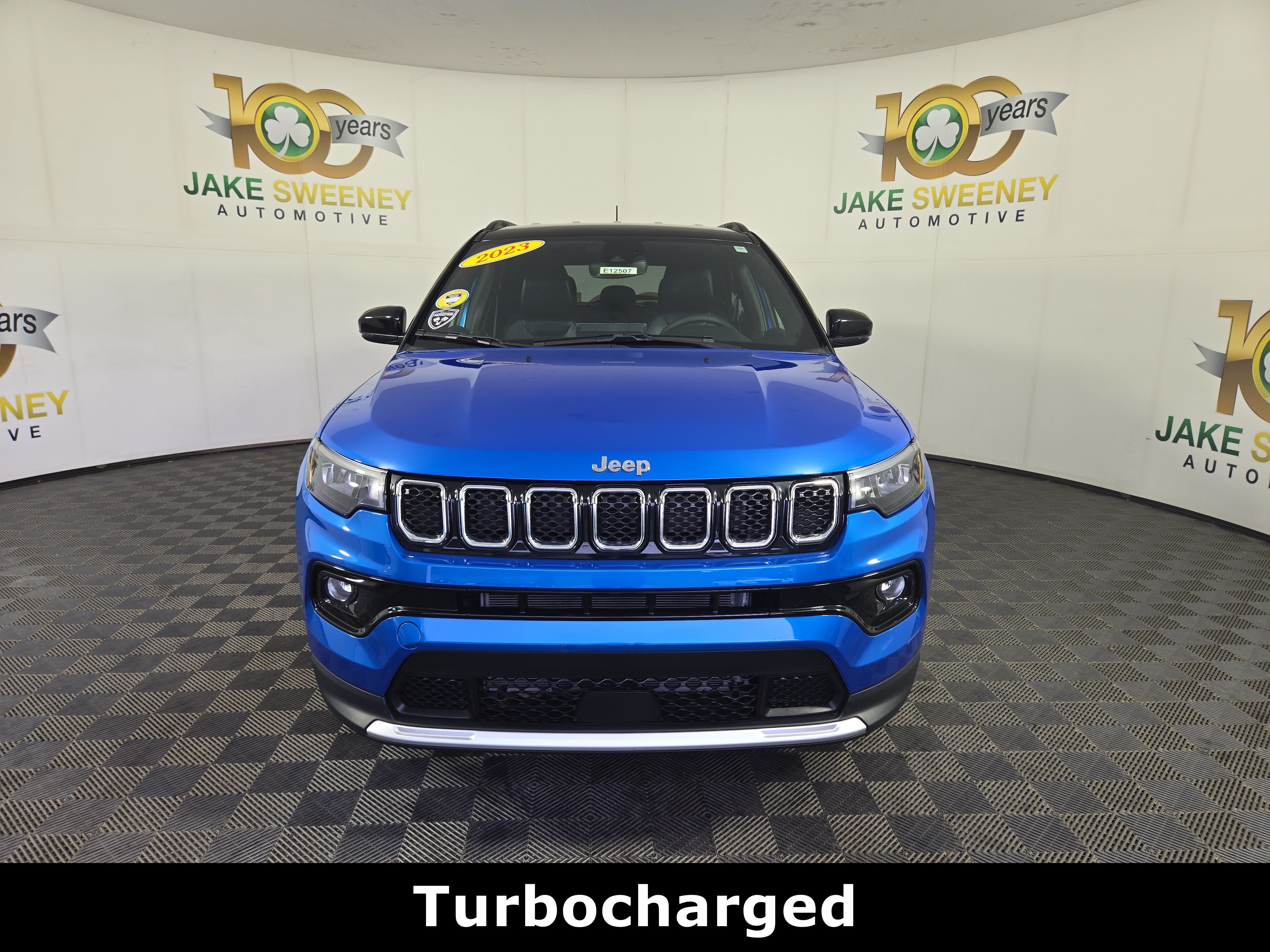 Certified 2023 Jeep Compass Limited AWD/4WD image 3