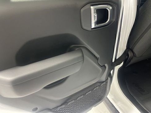 New 2026 Jeep Gladiator Willys image 30