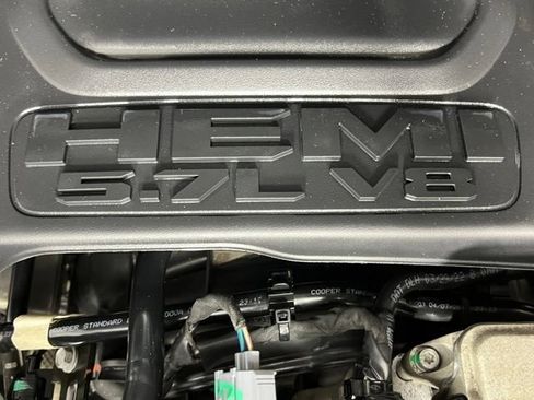 Used 2022 RAM 1500 Big Horn AWD/4WD image 10