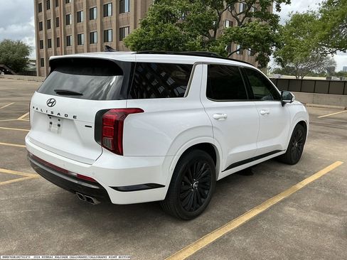 Used 2024 Hyundai Palisade Calligraphy image 6