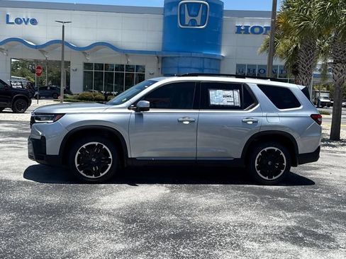 New 2026 Honda Pilot Touring image 10