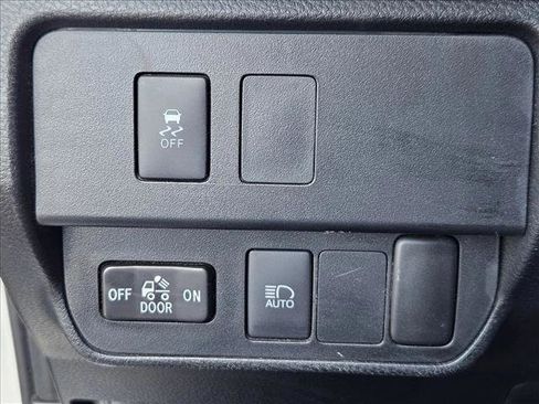 Used 2021 Toyota Tacoma SR w/ SR Convenience Package image 13