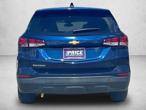 Used 2023 Chevrolet Equinox LS FWD image 4