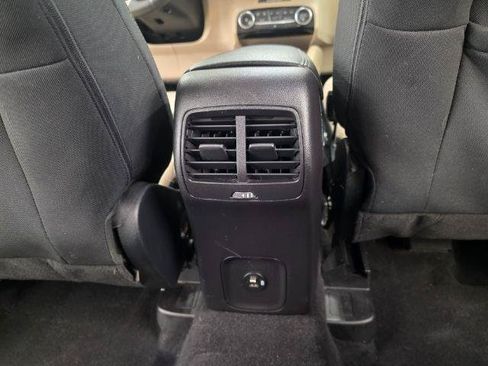 Used 2021 Ford Escape SE w/ Cold Weather Package FWD image 37