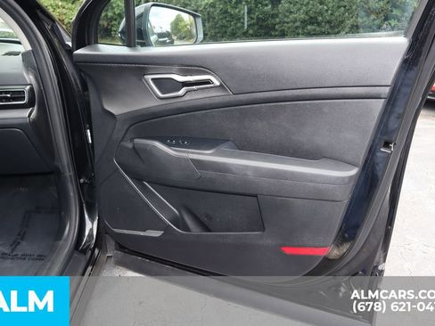 Used 2024 Kia Sportage LX image 25