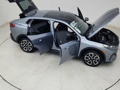 Used 2025 BMW X2 xDrive28i image 83