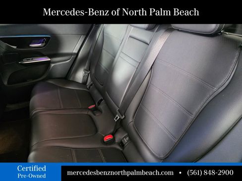 Used 2025 Mercedes-Benz GLC 300 image 15