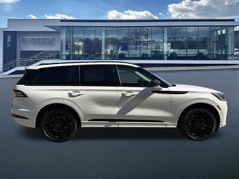New 2026 Lincoln Aviator Reserve image 9