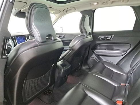 Used 2023 Volvo XC60 B5 Plus w/ Climate Package image 11