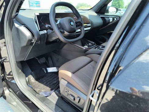 New 2026 BMW X3 xDrive30 w/ Premium Package AWD/4WD image 2