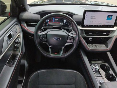 Certified 2025 Ford Explorer ST RWD image 16