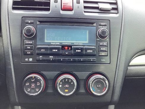 Used 2015 Subaru Forester 2.5i w/ Alloy Wheel Package image 11