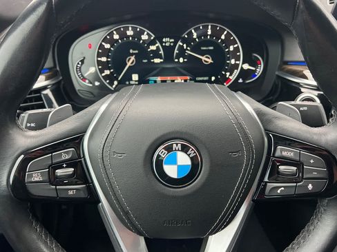 Used 2019 BMW 530i w/ Convenience Package image 23