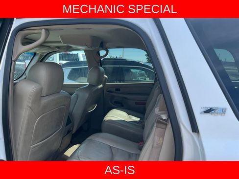Used 2005 Chevrolet Tahoe Z71 w/ Preferred Equipment Group AWD/4WD image 14