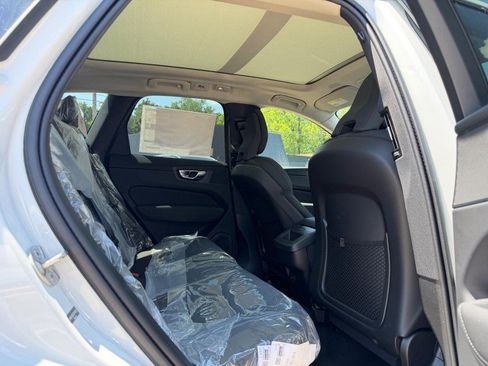 New 2026 Volvo XC60 B5 Plus w/ Climate Package AWD/4WD image 4