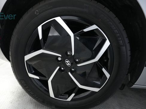 Used 2024 Hyundai Ioniq 5 Limited RWD image 9