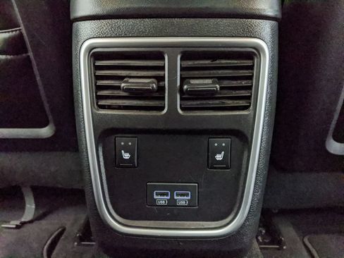 Used 2020 Dodge Charger SXT w/ Leather Interior Group RWD image 19