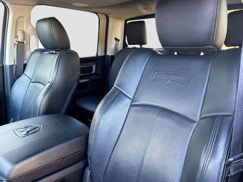 Used 2018 RAM 1500 Laramie w/ Convenience Group AWD/4WD image 21