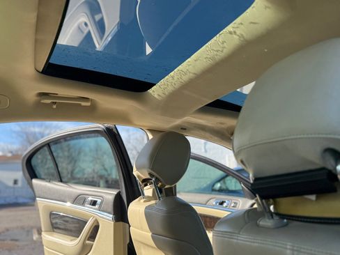 Used 2013 Lincoln MKS image 14