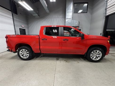 Used 2023 Chevrolet Silverado 1500 Custom image 8