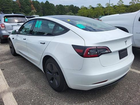 Used 2023 Tesla Model 3 Standard Range RWD image 4