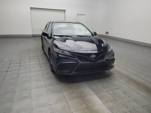 Used 2021 Toyota Camry SE FWD image 13