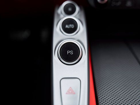 Used 2020 Ferrari GTC4Lusso T RWD image 64