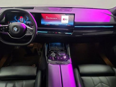 Used 2024 BMW 530i RWD image 18