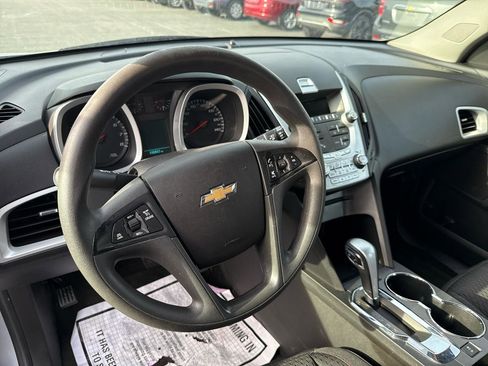 Used 2015 Chevrolet Equinox LS image 12
