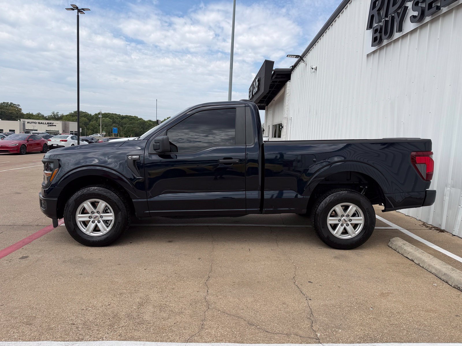 Used 2024 Ford F150 XL RWD image 3