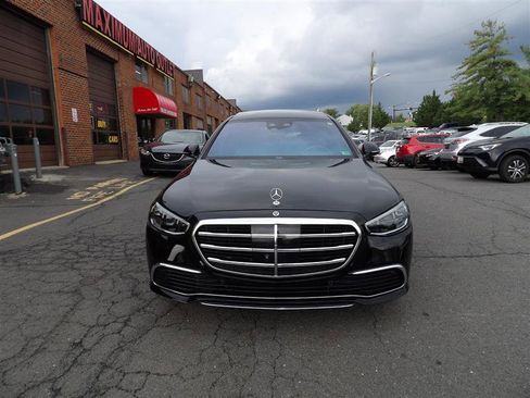 Used 2021 Mercedes-Benz S 580 4MATIC Sedan image 3