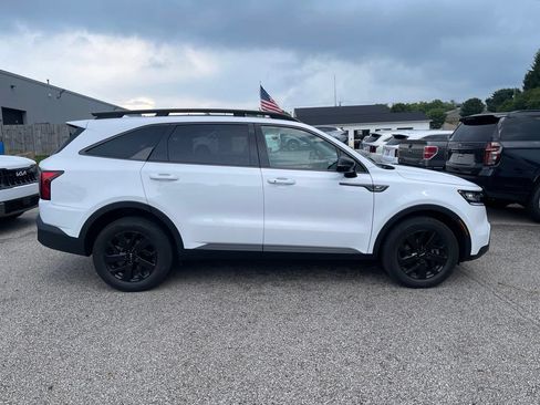 Used 2022 Kia Sorento S w/ Panoramic Sunroof Package AWD/4WD image 1