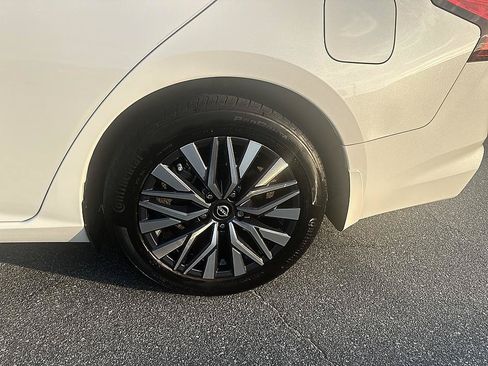 Certified 2023 Nissan Altima 2.5 SV FWD image 10