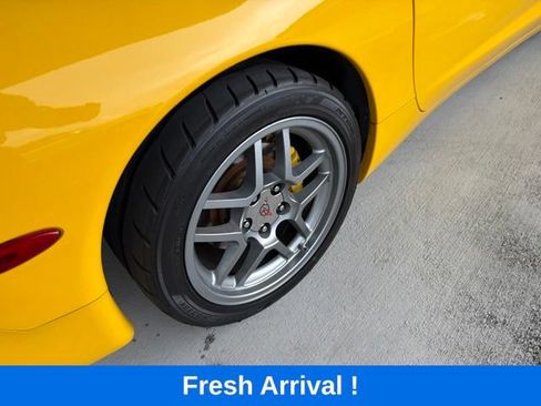 Used 2000 Chevrolet Corvette Coupe w/ Memory Pkg RWD image 9