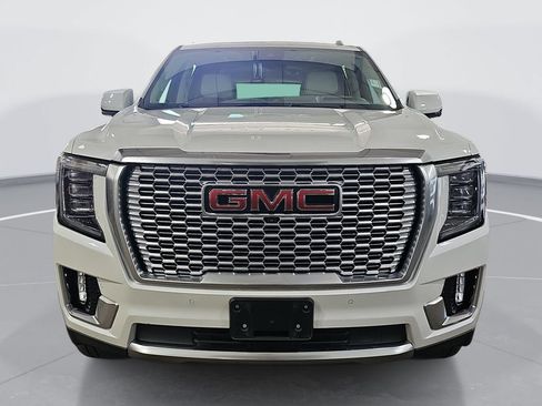 Used 2023 GMC Yukon XL Denali w/ Denali Reserve Package AWD/4WD image 10