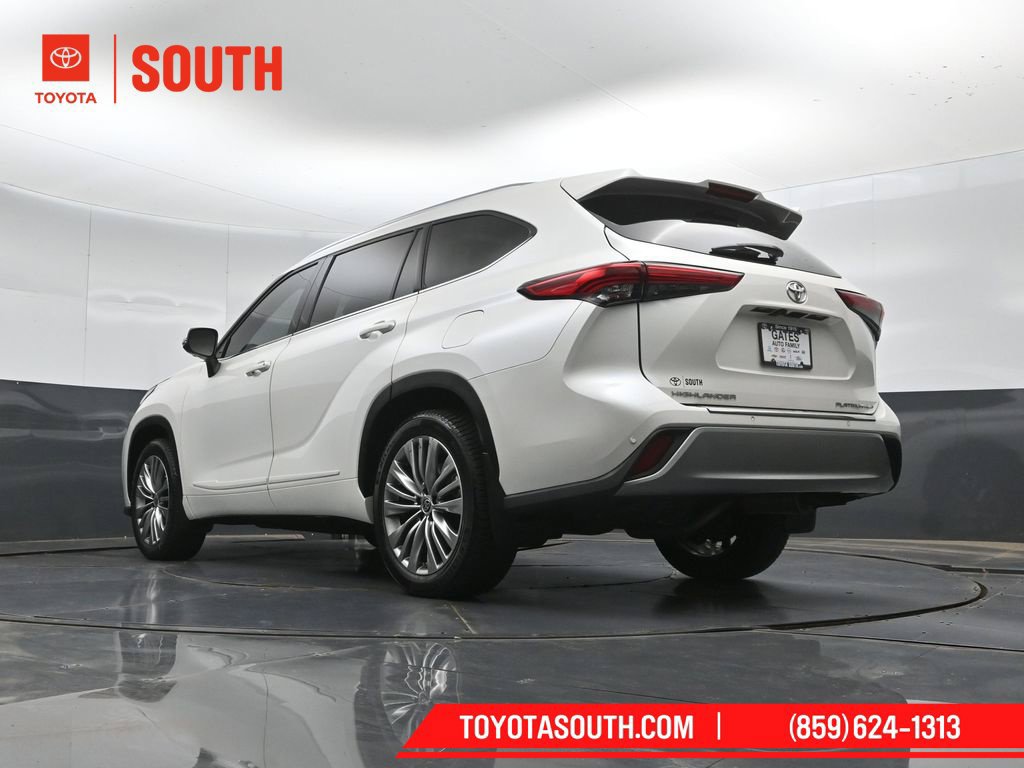 Used 2021 Toyota Highlander Platinum AWD/4WD image 47