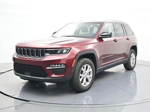 Used 2022 Jeep Grand Cherokee Limited image 1