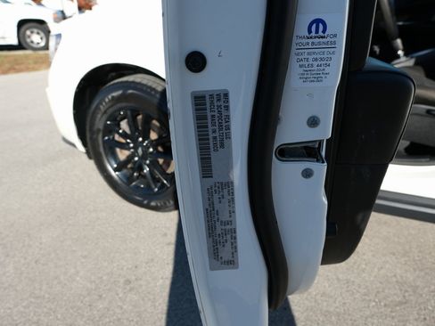 Used 2020 Dodge Journey SE w/ Blacktop Package image 33