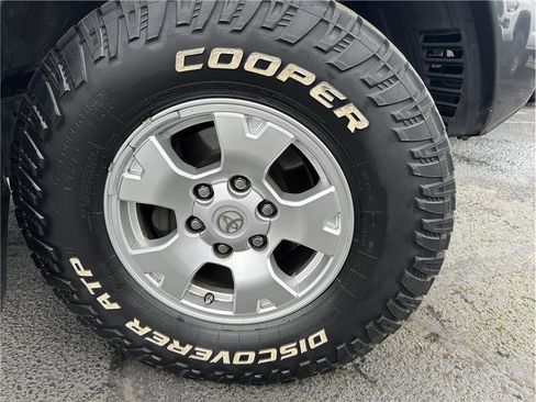 Used 2013 Toyota Tacoma 4x4 Access Cab V6 w/ SR5 Pkg image 18