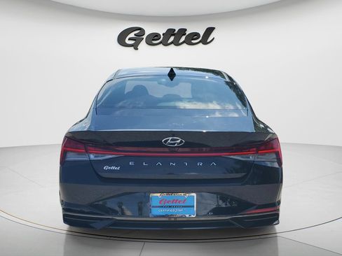 Certified 2021 Hyundai Elantra SEL w/ Convenience + Premium Package FWD image 6