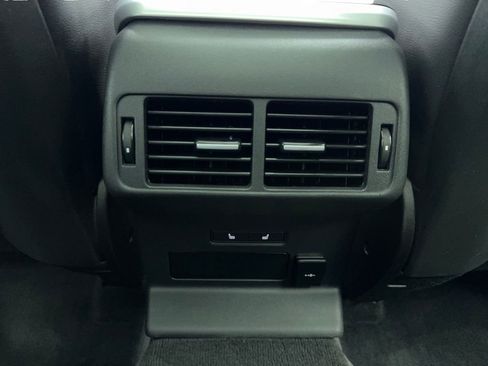 Used 2023 Land Rover Range Rover Velar S image 17