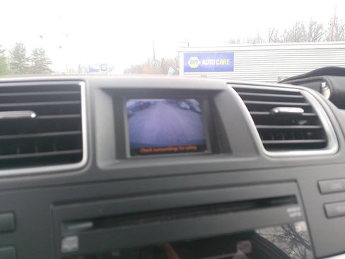 Used 2012 Toyota Highlander Limited w/ Protection Pkg AWD/4WD image 15