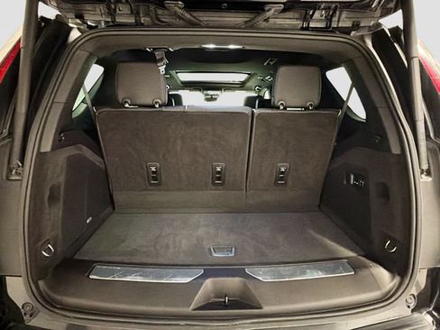 Used 2023 Cadillac Escalade Premium Luxury w/ Performance Package AWD/4WD image 24