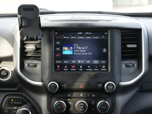 Used 2019 RAM 1500 Big Horn image 13