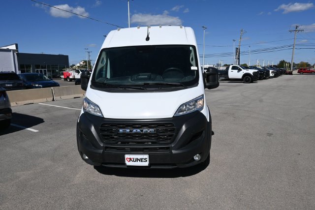 Used 2025 RAM ProMaster 2500 w/ Convenience Group FWD image 3