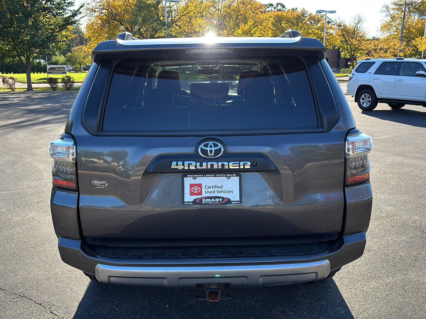Used 2018 Toyota 4Runner TRD Off-Road Premium AWD/4WD image 23