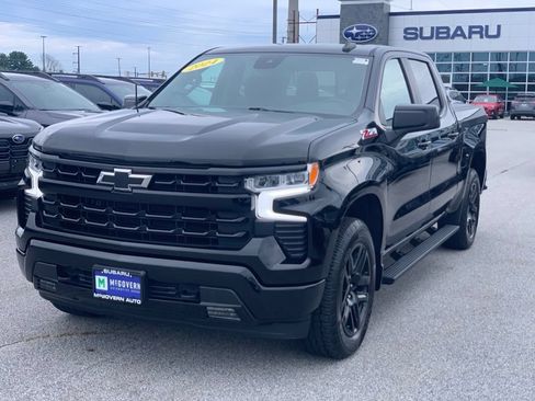 Used 2024 Chevrolet Silverado 1500 RST w/ Convenience Package II AWD/4WD image 3