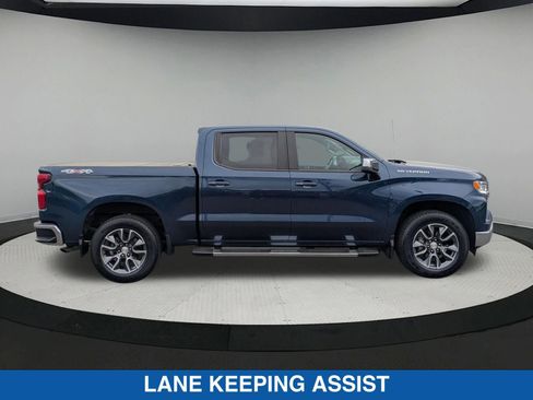 Used 2023 Chevrolet Silverado 1500 LT AWD/4WD image 2