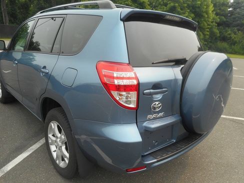 Used 2012 Toyota RAV4 4WD w/ Upgrade Value Pkg image 6